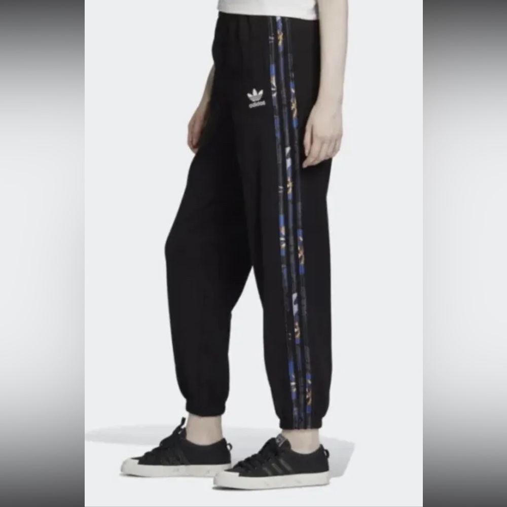 Adidas Originals Women’s Lunar Year Pants  FU1754 Size: M